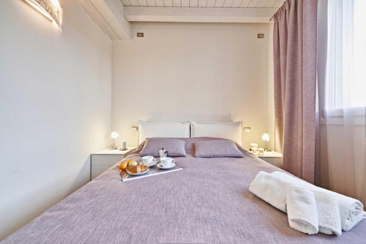 Warda A6 Apartment Desenzano del Garda Ngoại thất bức ảnh